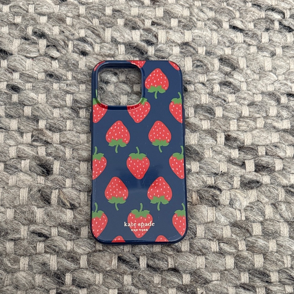 kate spade Strawberry Pattern Phone Case - Dark Blue (iPhone Pro Max 16)